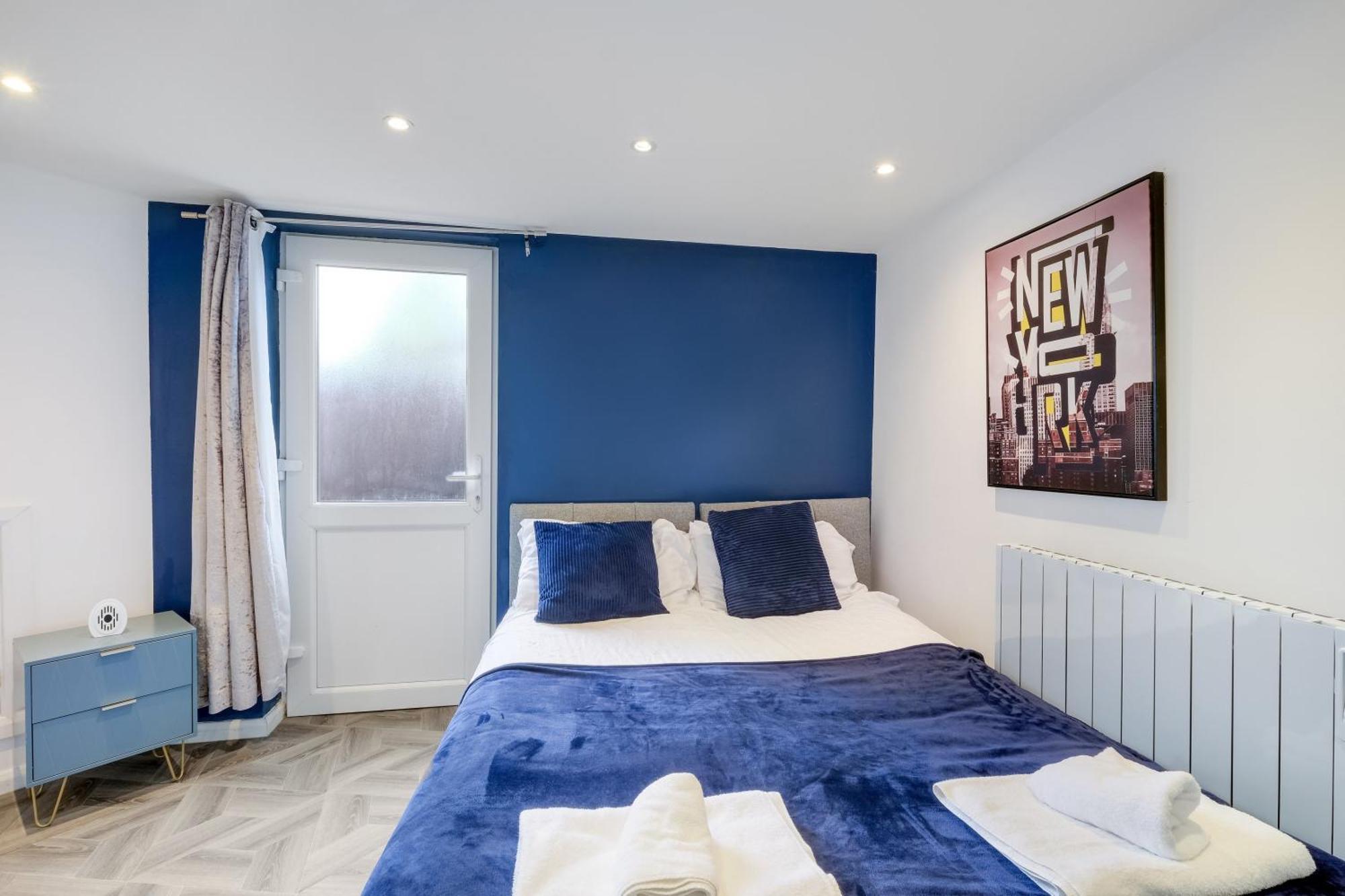 Kings House Apartment Hayes, West London Apt A Northolt  Εξωτερικό φωτογραφία