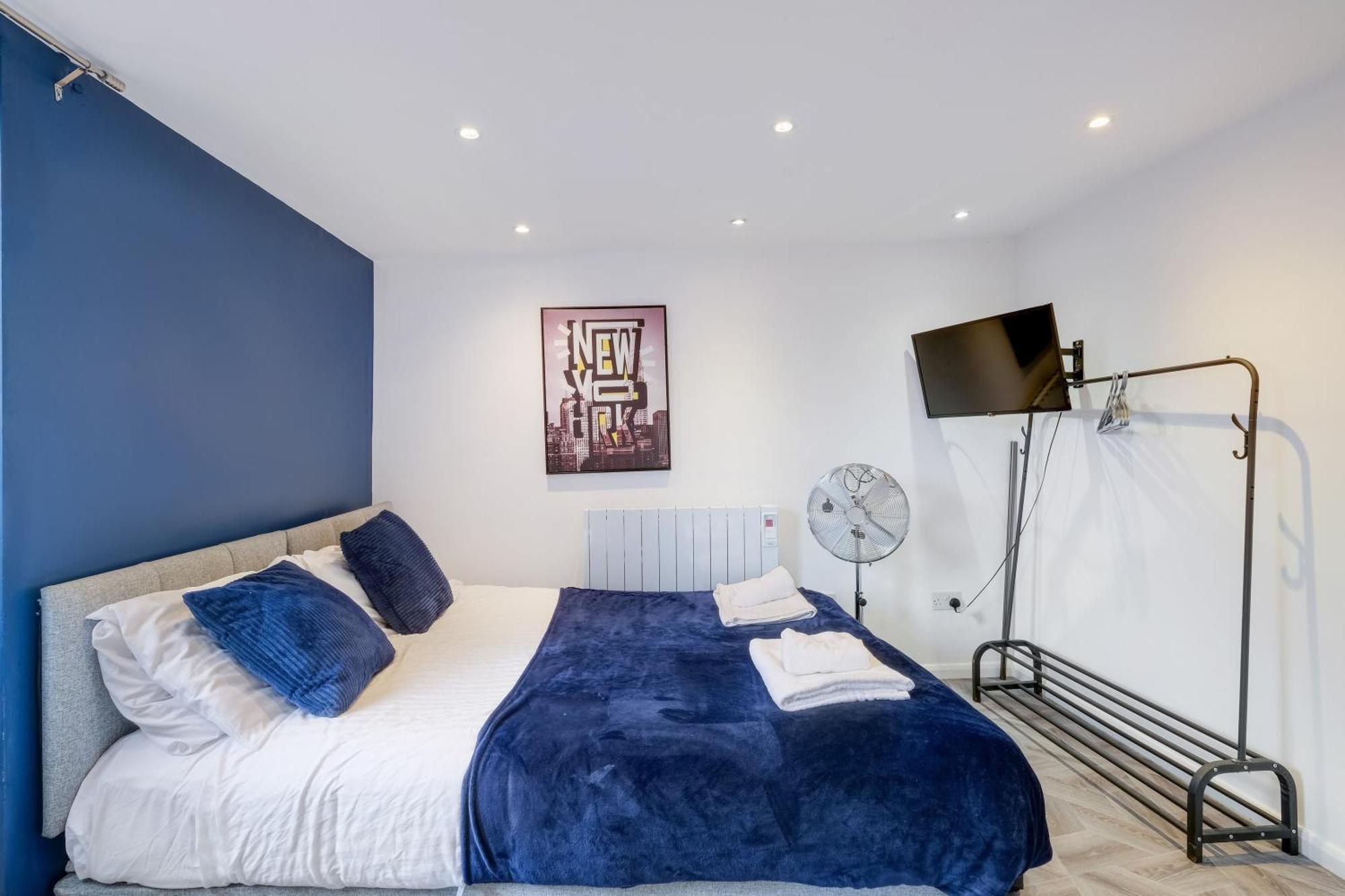 Kings House Apartment Hayes, West London Apt A Northolt  Εξωτερικό φωτογραφία